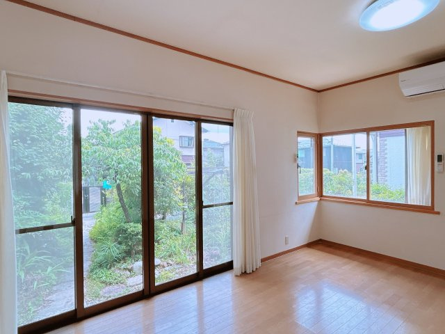 中古戸建　白河市みさか二丁目　みさか小・白河第二中の居間・リビング|天井・壁クロス貼替、床フローリング重ね張りを行う予定です。