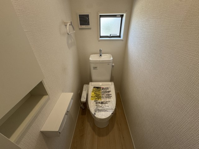 神戸市西区伊川谷町有瀬新築戸建２号棟のトイレ