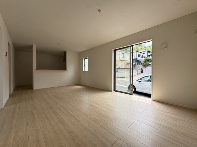 神戸市西区伊川谷町有瀬新築戸建２号棟の居間・リビング