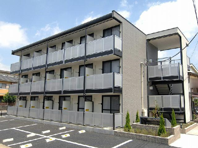 レオパレスフォレ　流山の外観
