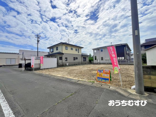 小牧市田県町第2(全2棟)の前面道路含む現地写真
