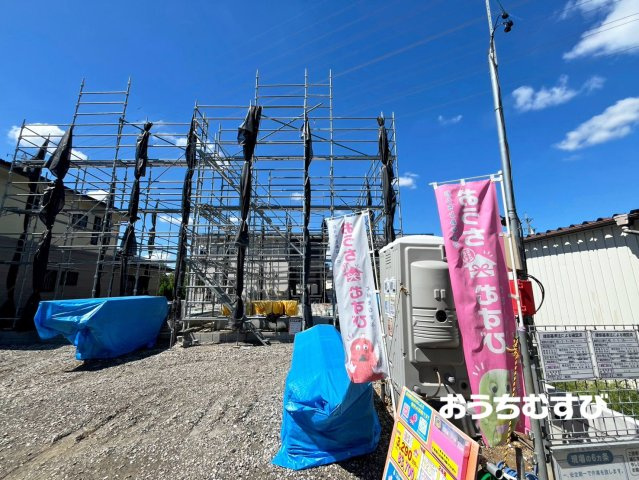小牧市田県町第2(全2棟)の前面道路含む現地写真
