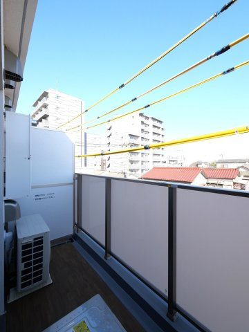 ハーモニーレジデンス羽田天空橋の内装|明るい色調の室内です
