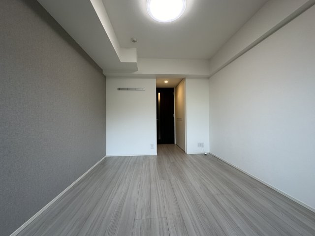 プラシア蒲田 ＴＨＥ ＧＲＡＮＤ ＲＥＳＩＤＥＮＣＥの居間・リビング|こちらのリビングで趣味の時間をお楽しみください
