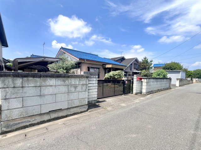 【中古戸建】伊勢崎市赤堀今井町1丁目の外観|■外観｜特徴のある個性的な住まいと美しい街並み、そして住みやすい環境を、ぜひ現地でご覧になりませんか。お気軽にお問合せください(^^)  