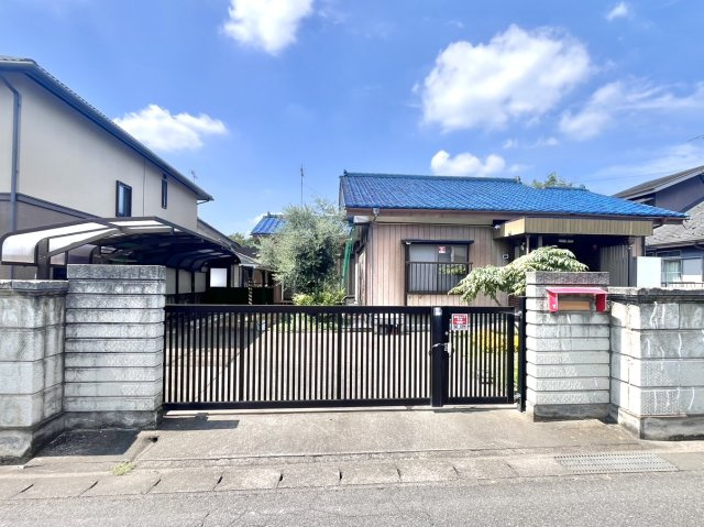 【中古戸建】伊勢崎市赤堀今井町1丁目の外観|■外観｜土日のご見学はもちろん、平日・夜間のご案内も大歓迎です♪「今から見たい」や「仕事終わりに見たい」にもご対応できますのでお気軽にお問い合わせください♪