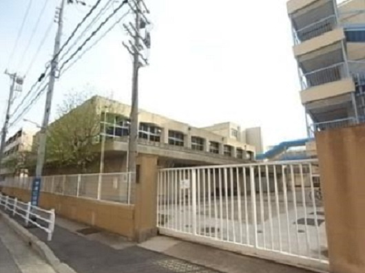 神戸市長田区四番町７丁目の賃貸マンションの周辺|神戸市立御蔵小学校