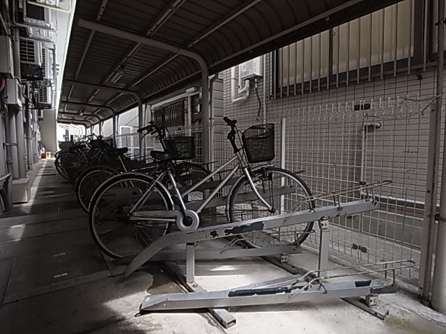 神戸市長田区四番町７丁目の賃貸マンションの駐車場