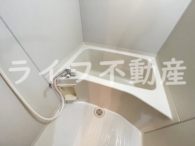 サニーパレス山口の浴室|ゆったり過ごせるお風呂です