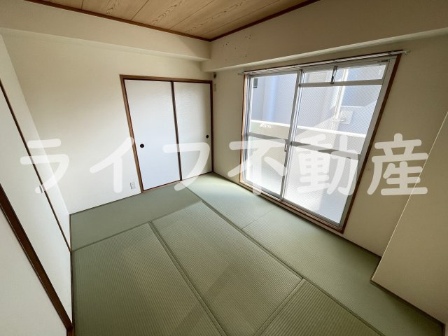 サニーパレス山口の和室|日本らしい落ち着いた雰囲気の和室です