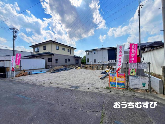 小牧市田県町第2(全2棟)の前面道路含む現地写真