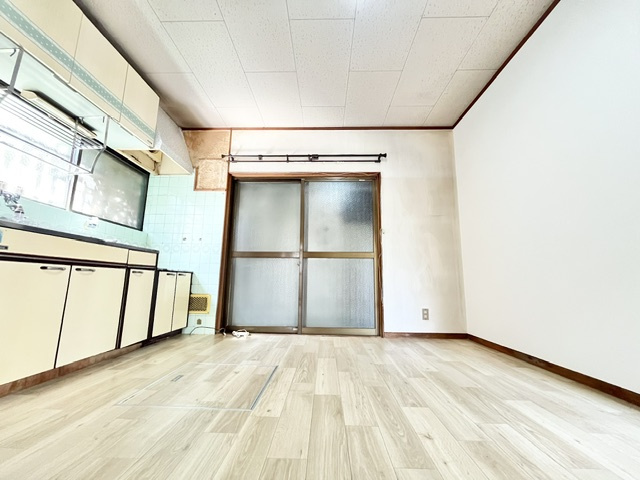 富田林市錦織南2丁目戸建の居間・リビング