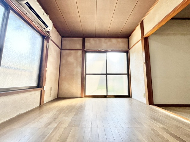 富田林市錦織南2丁目戸建の寝室
