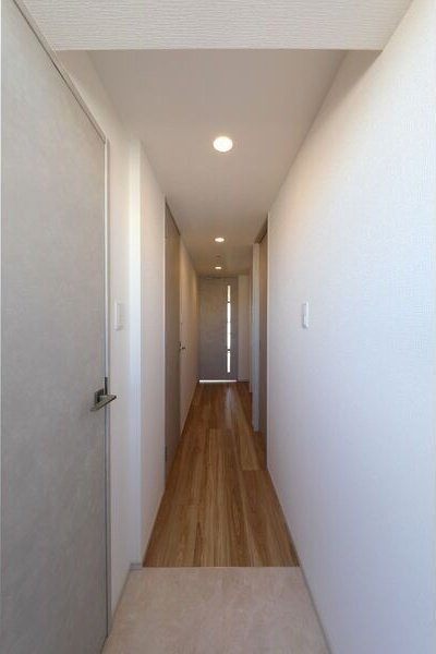 S-RESIDENCE堀田駅前futurの玄関