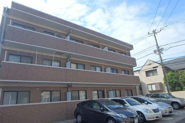 ファインクレスト八千代台の駐車場