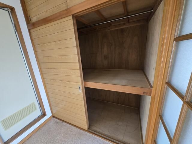 鴨川ビルの収納