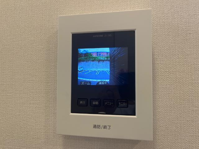 合志市須屋のアパートのセキュリティ|カメラ付インターホン