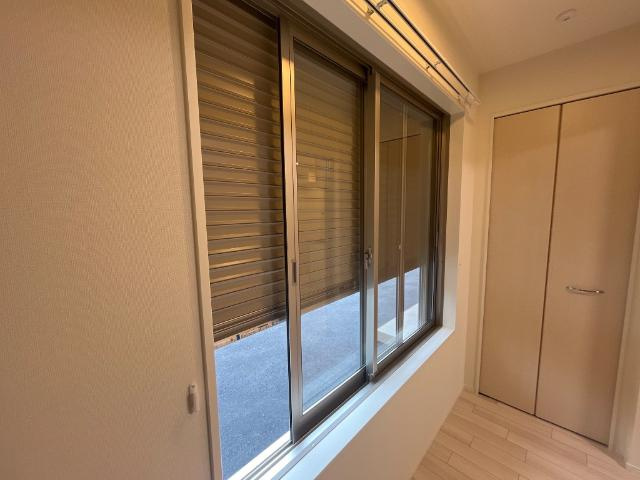 合志市須屋のアパートのその他|窓シャッター