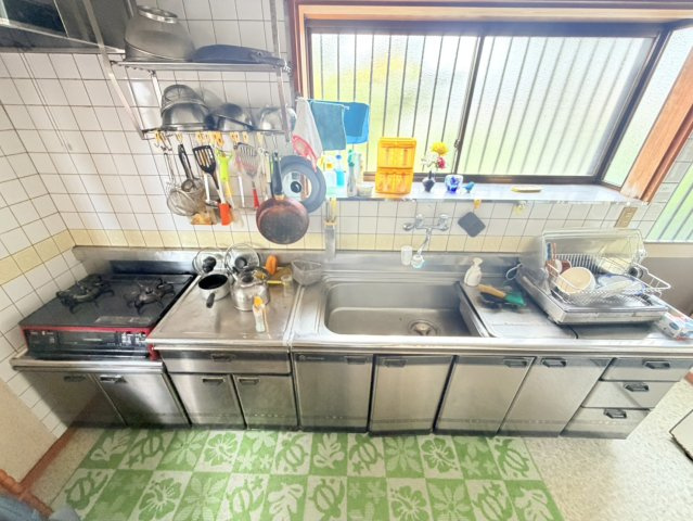 潮来市川尾中古物件のキッチン