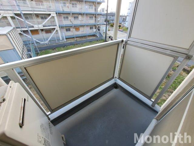 ビレッジハウス葛ノ葉7号のバルコニー