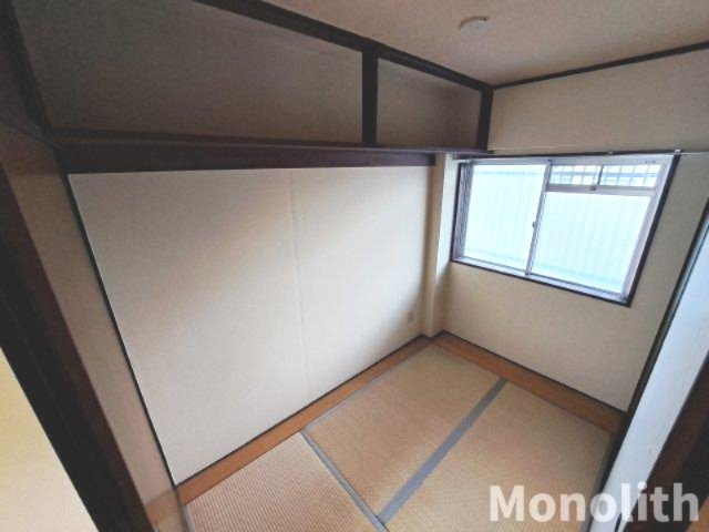 ビレッジハウス葛ノ葉7号の和室