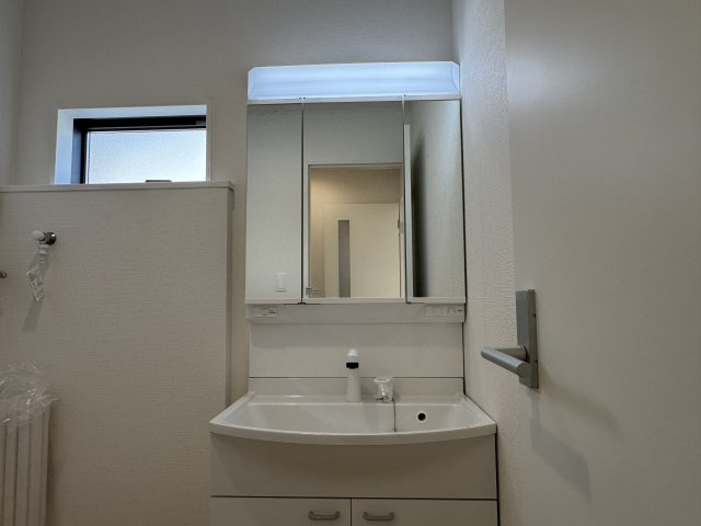 神戸市西区伊川谷町有瀬新築戸建５号棟の独立洗面台