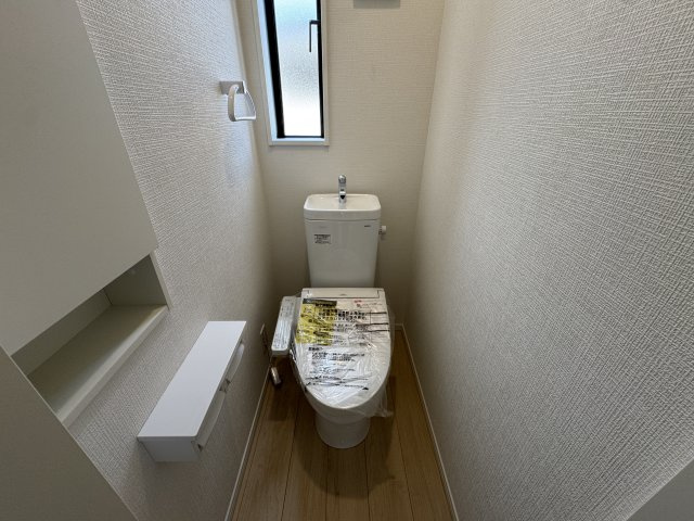 神戸市西区伊川谷町有瀬新築戸建５号棟のトイレ