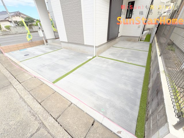 【サンスターホーム】羽村市栄町2丁目　長期優良新築戸建の駐車場