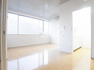 【居間・リビング】 | Ｍａｉｓｏｎ　Ｂｌａｎｃ | 洋室のお部屋です。