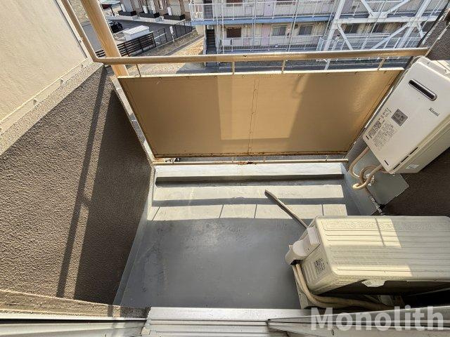 ビレッジハウス葛ノ葉8号棟のバルコニー