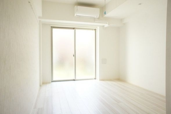 【居間・リビング】ラティエラ都立大学