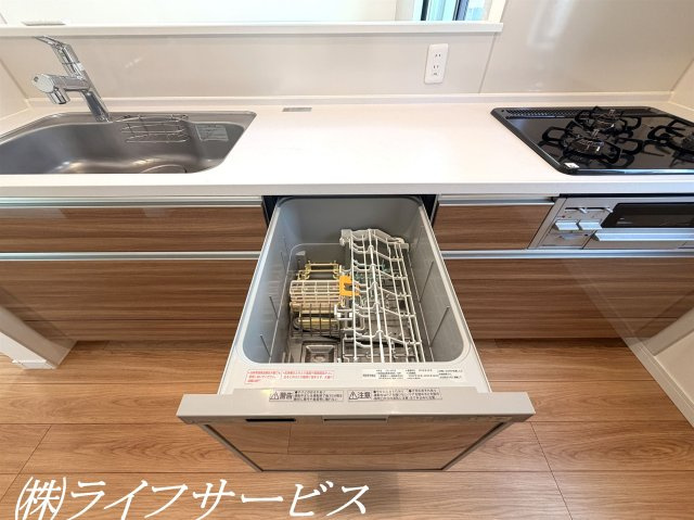 【キッチン】 | 東淀川区豊里１丁目中古戸建 | システムキッチン／ビルトイン食洗機！