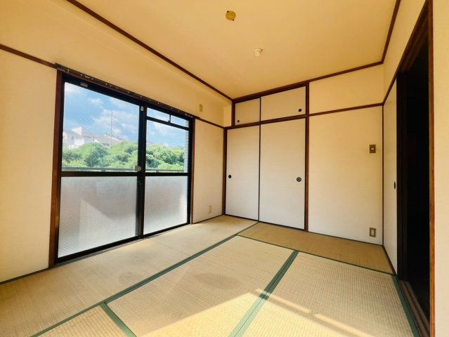 本多聞ハイツの和室