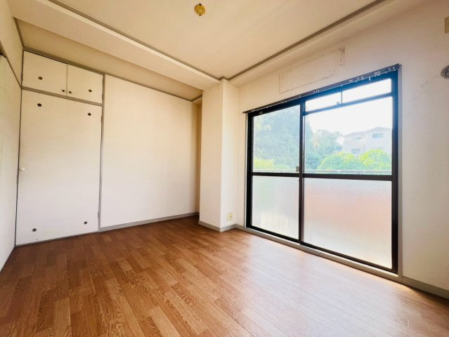 本多聞ハイツの寝室