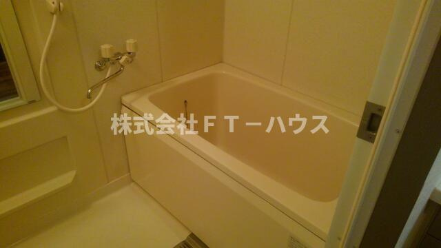 クレストヒル中野木の浴室
