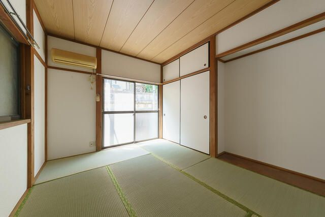 ハイツ高山の居間・リビング