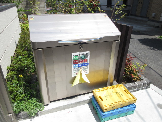 Hebel Maison Sendagiのその他|ゴミストッカー