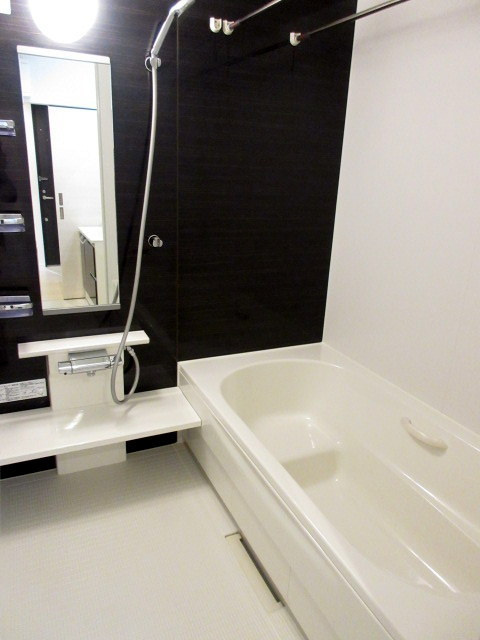 Hebel Maison Sendagiの浴室|広々した浴槽
