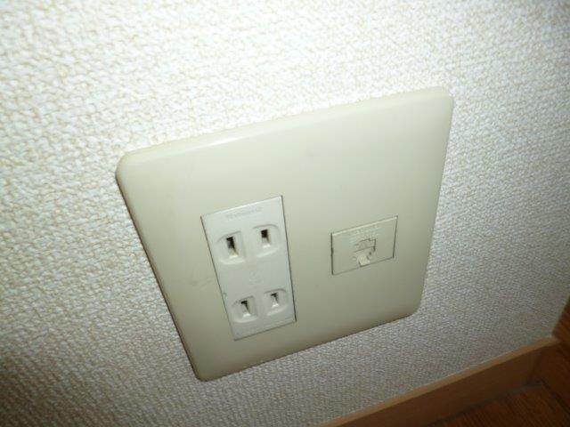 ウエスト・ベルジュＣの設備|電話モジュラー