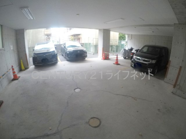 【駐車場】 | サンイースト江坂