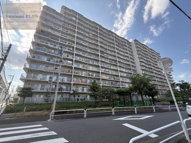 守口ハイライフB棟の外観