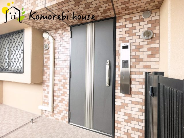 グリーンミユキ吉野町の玄関|明るい玄関です