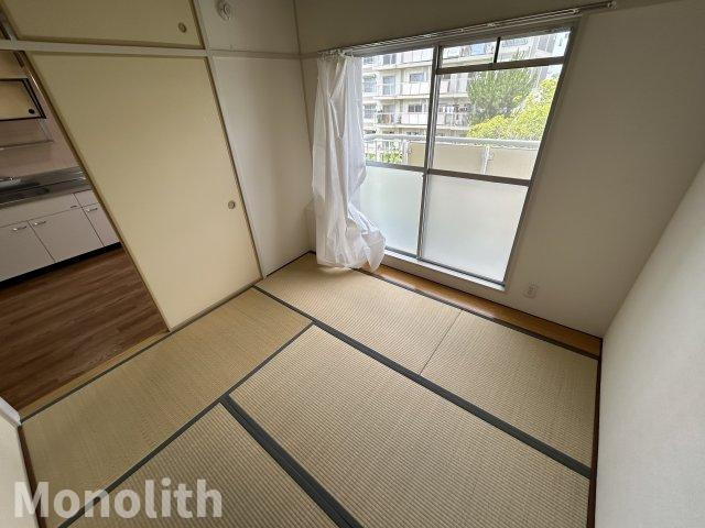 光明台33号棟の和室
