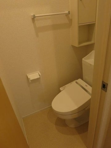 パインガーデンＫＩＳＡＲＡ　　刈谷市近郊の賃貸はクラスホーム刈谷店のトイレ|コンパクトで使いやすいトイレです