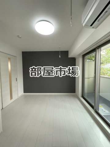 カルム浅草馬道の居間・リビング