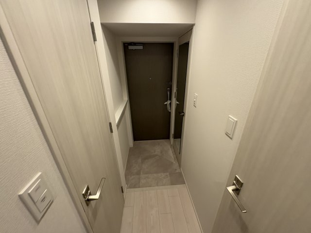 【玄関】 | スプランディッド大阪EAST