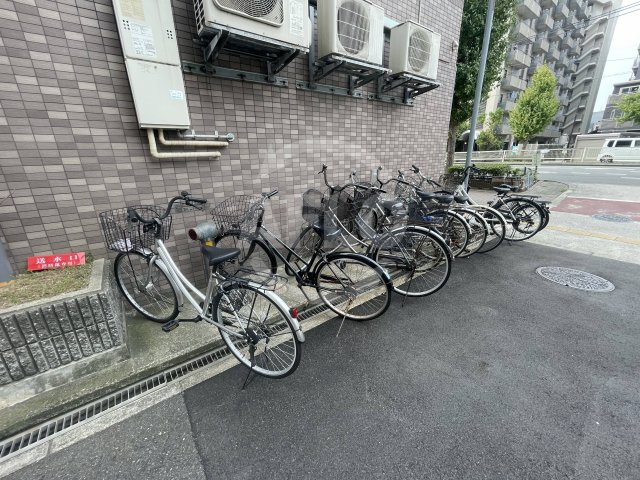 アドラブール西大阪のその他共用部分|アドラブール西大阪　駐車場