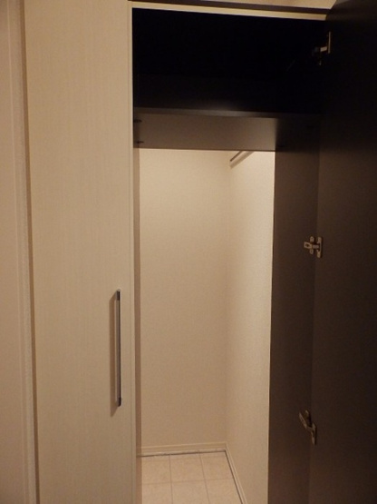 【玄関】 | グランクレール高砂 | 同間取り別部屋写真です。