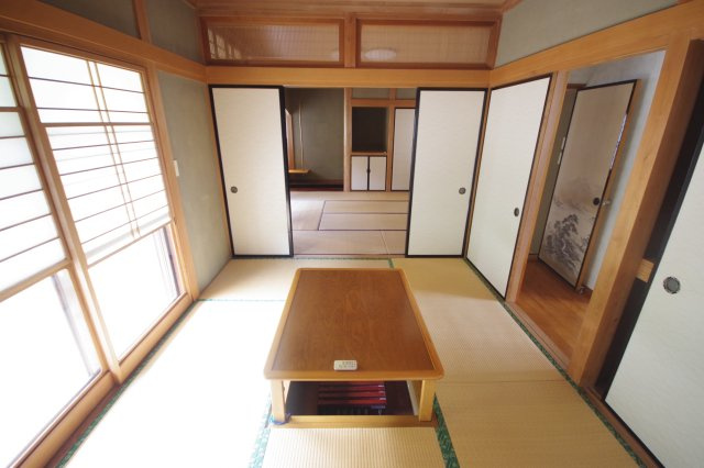 芳賀郡益子町七井　戸建の和室|１階和室6帖、掘り炬燵があります
