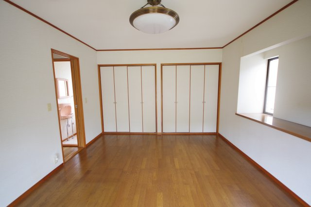 芳賀郡益子町七井　戸建の洋室|２階寝室向きの洋室８帖